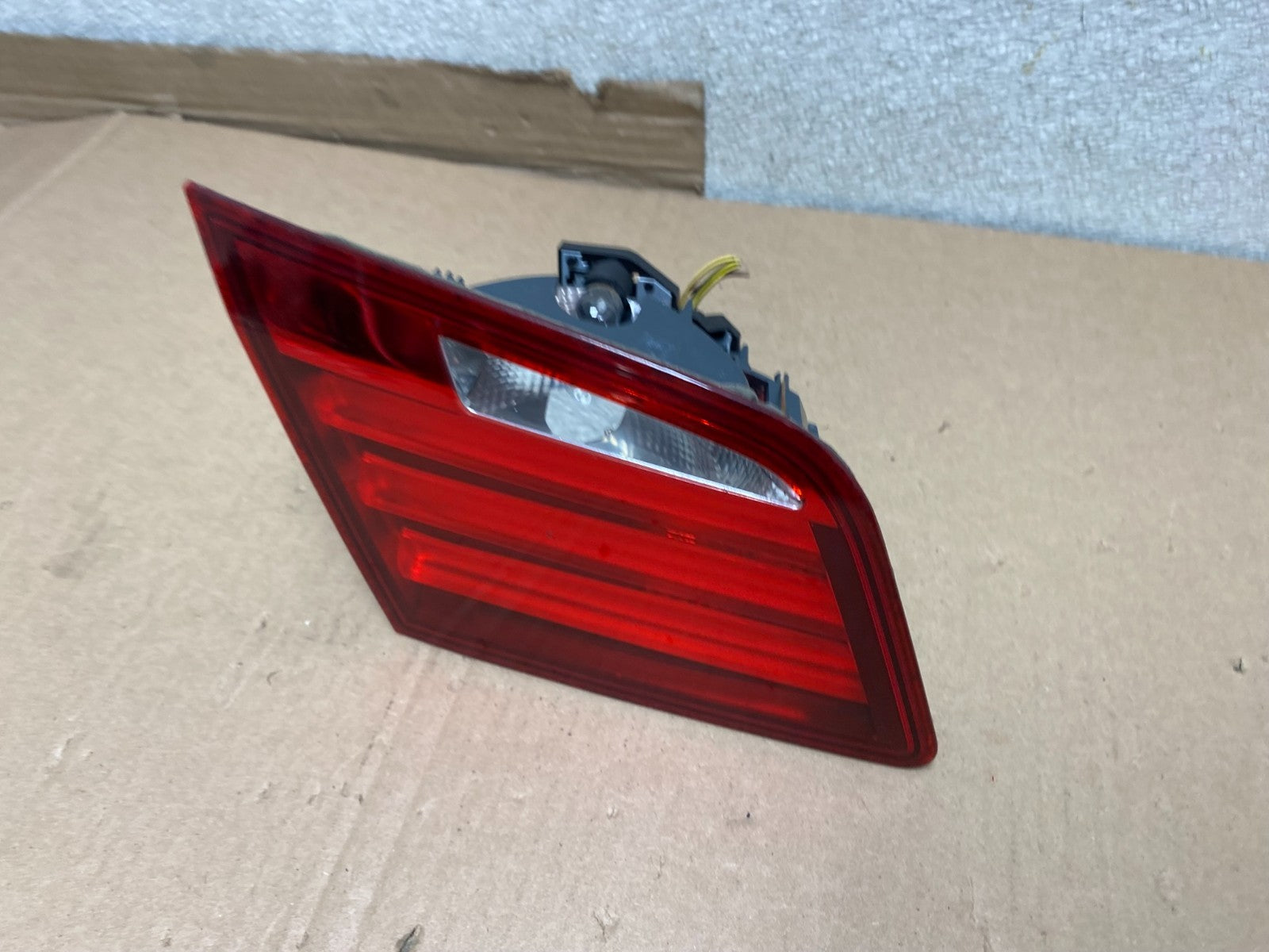 2011-2013 BMW 5 F10 Rear Left Driver LH Trunk Inner Tail Light U7059 DW1