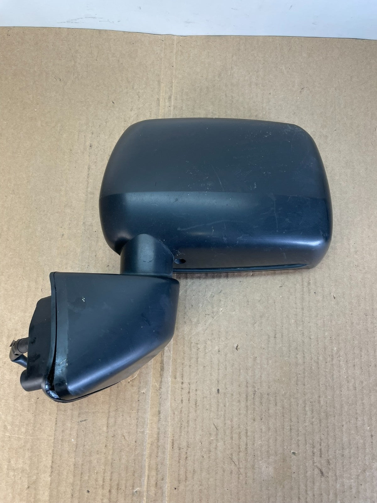 2004 - 2009 Mitsubishi Endeavor Left Driver LH Door View Mirror AF5507 DW0