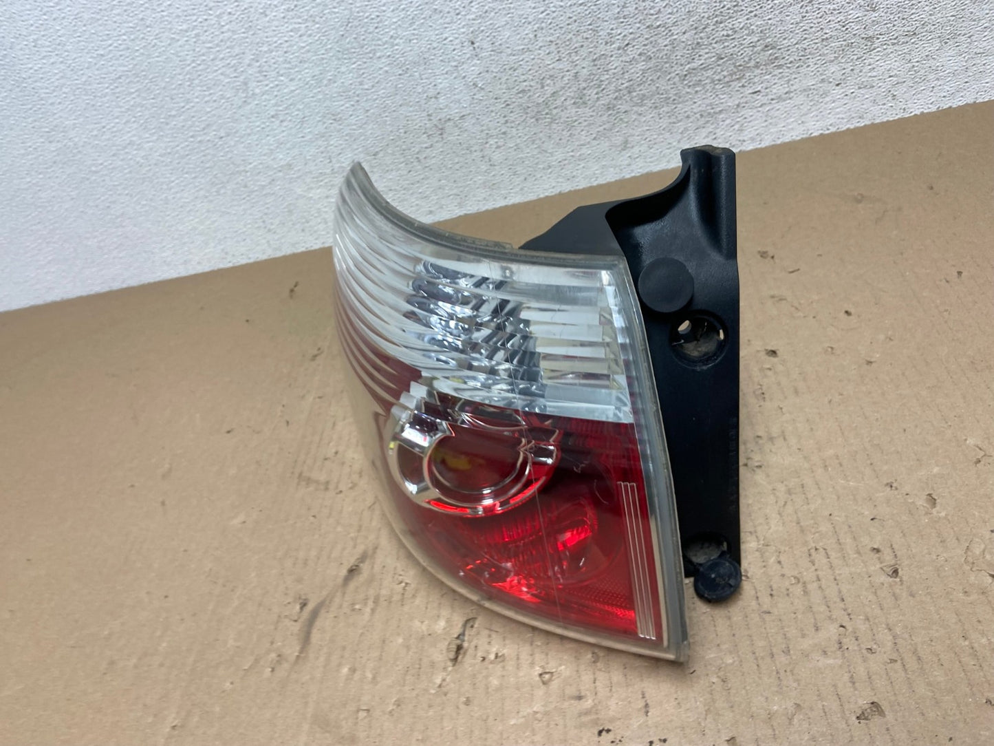 2007 to 2012 GMC Acadia Tail Light Left Driver Lh Side AE8742 LK1