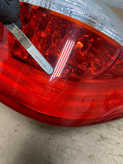 2009-2011 Hyundai Genesis Sedan Right Passenger RH Tail Light AI1132 LK3