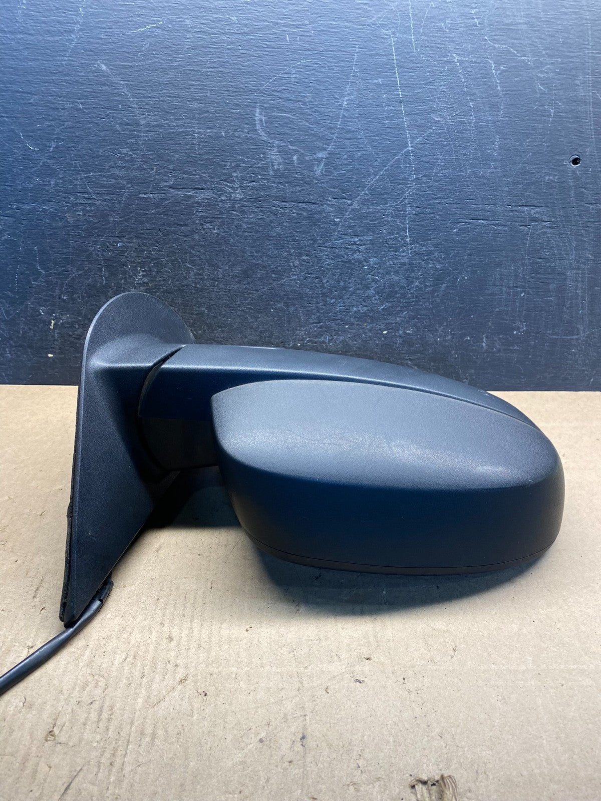 2007-2013 Chevrolet Tahoe Silverado Suburban Right Passenger Mirror AG3488 MS1