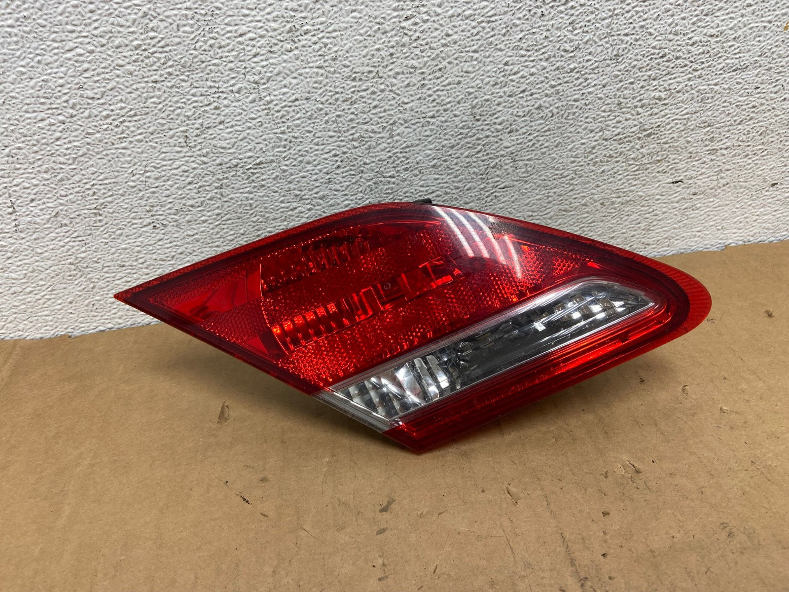 2005-2010 Toyota Avalon Left Driver LH Side Tail Light Inner AD2735 LK0