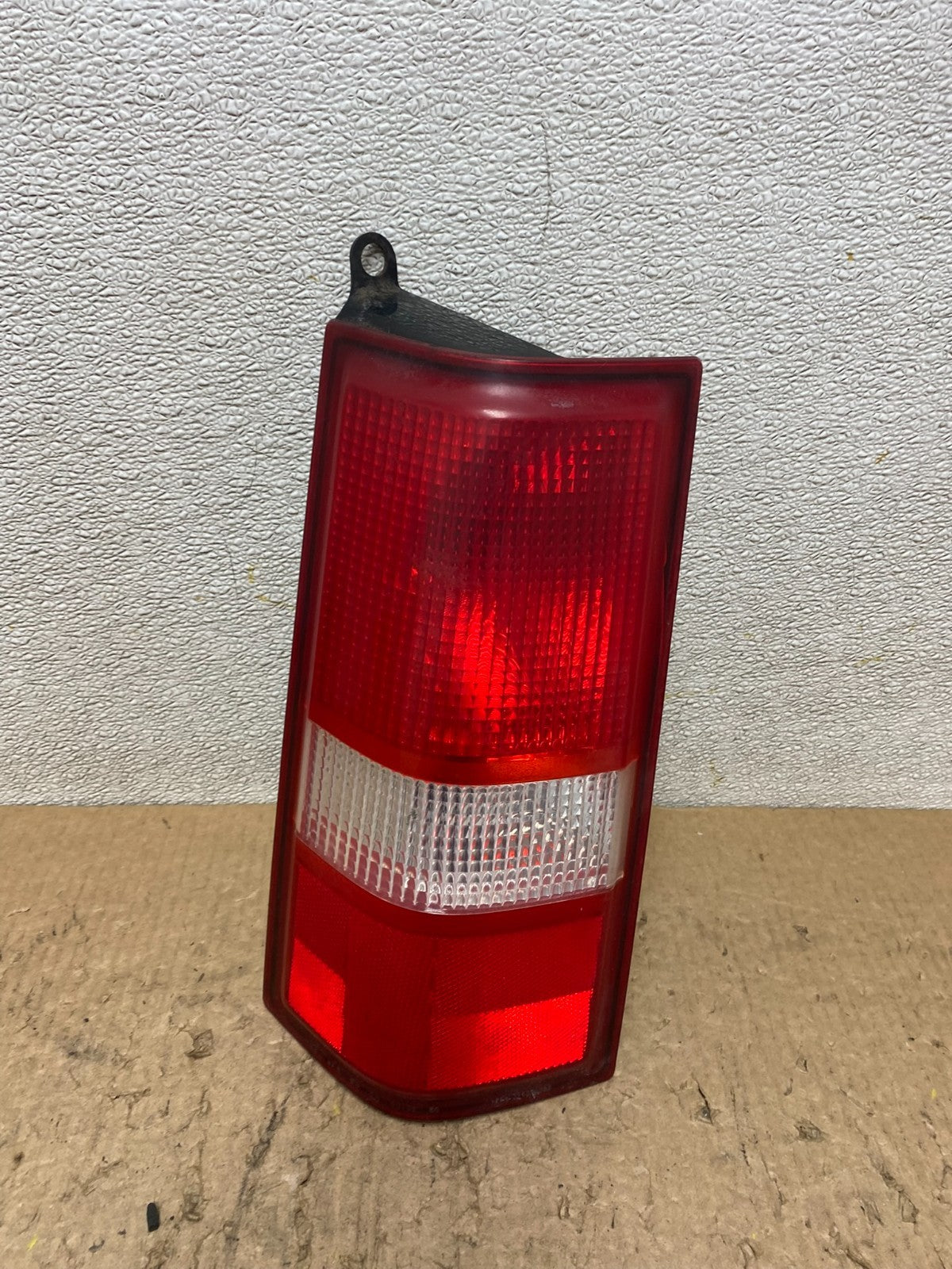 2003 to 2017 Chevrolet Express 1500 Left Driver Side Tail Light Oem W7888 DW0