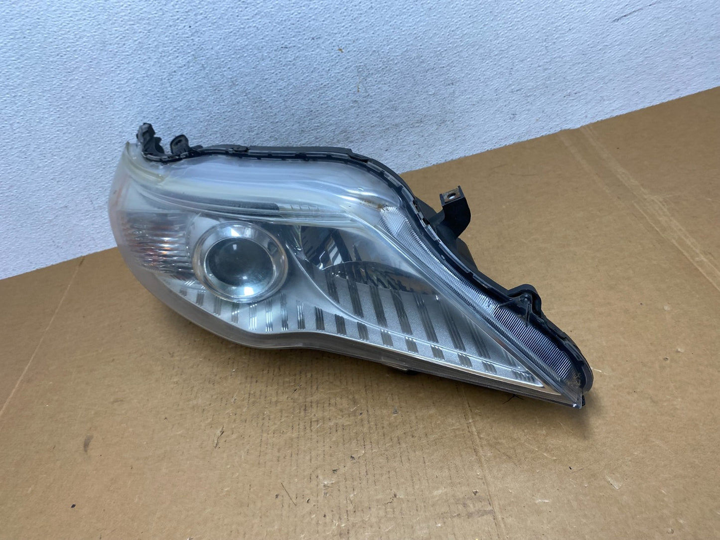 2011-2012 Toyota Avalon Right Passenger RH Xenon HID Headlight AD9166 DG1
