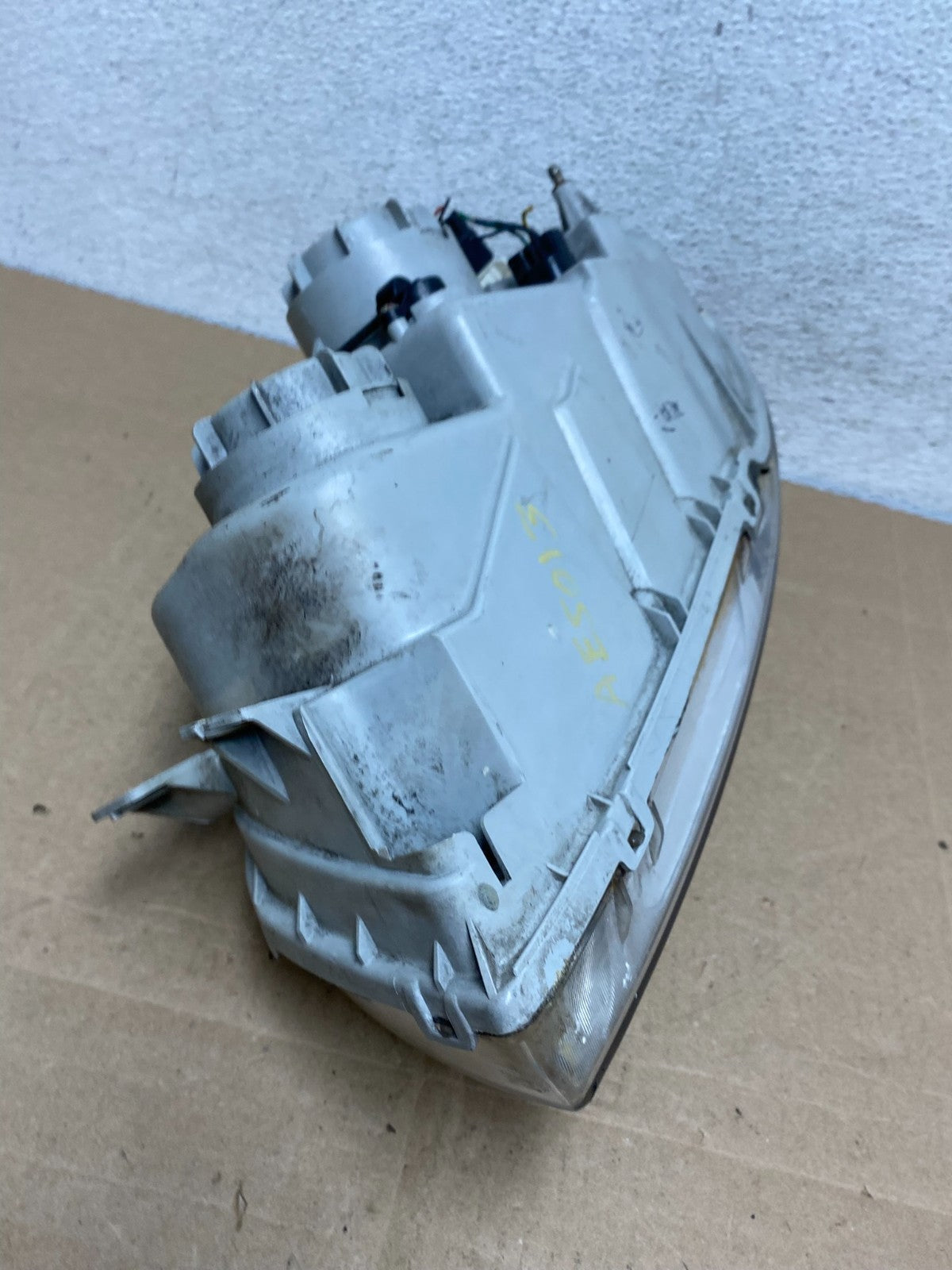 2004 2005 Hyundai XG350 XG Right Passenger RH Headlight Halogen AE5013 DW7