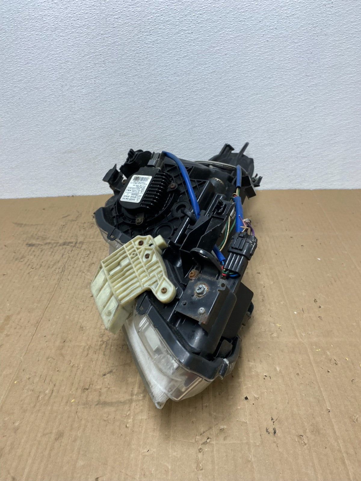 Sedan 4Door 2010 to 2013 Infiniti G37 Left Driver Headlight Xenon Oem AB8415 DW7
