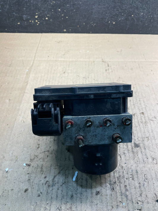 06-12 Mercedes R350,GL450,ML500 A2515452532 ABS AntiLock Brake Pump OEM w6790 DG0