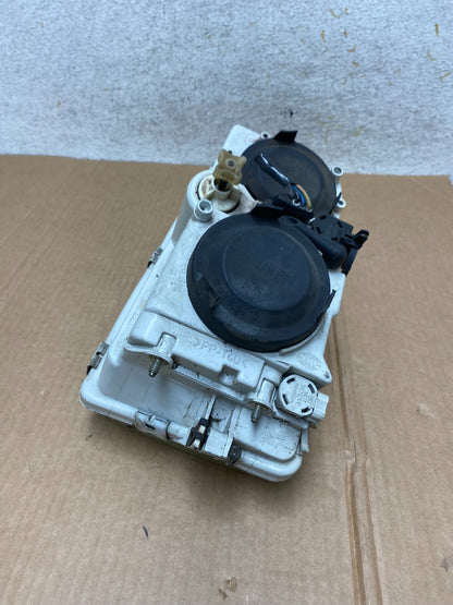 2000 - 2004 Volvo S40 Right Passenger RH Halogen Headlight AI3746 DW6