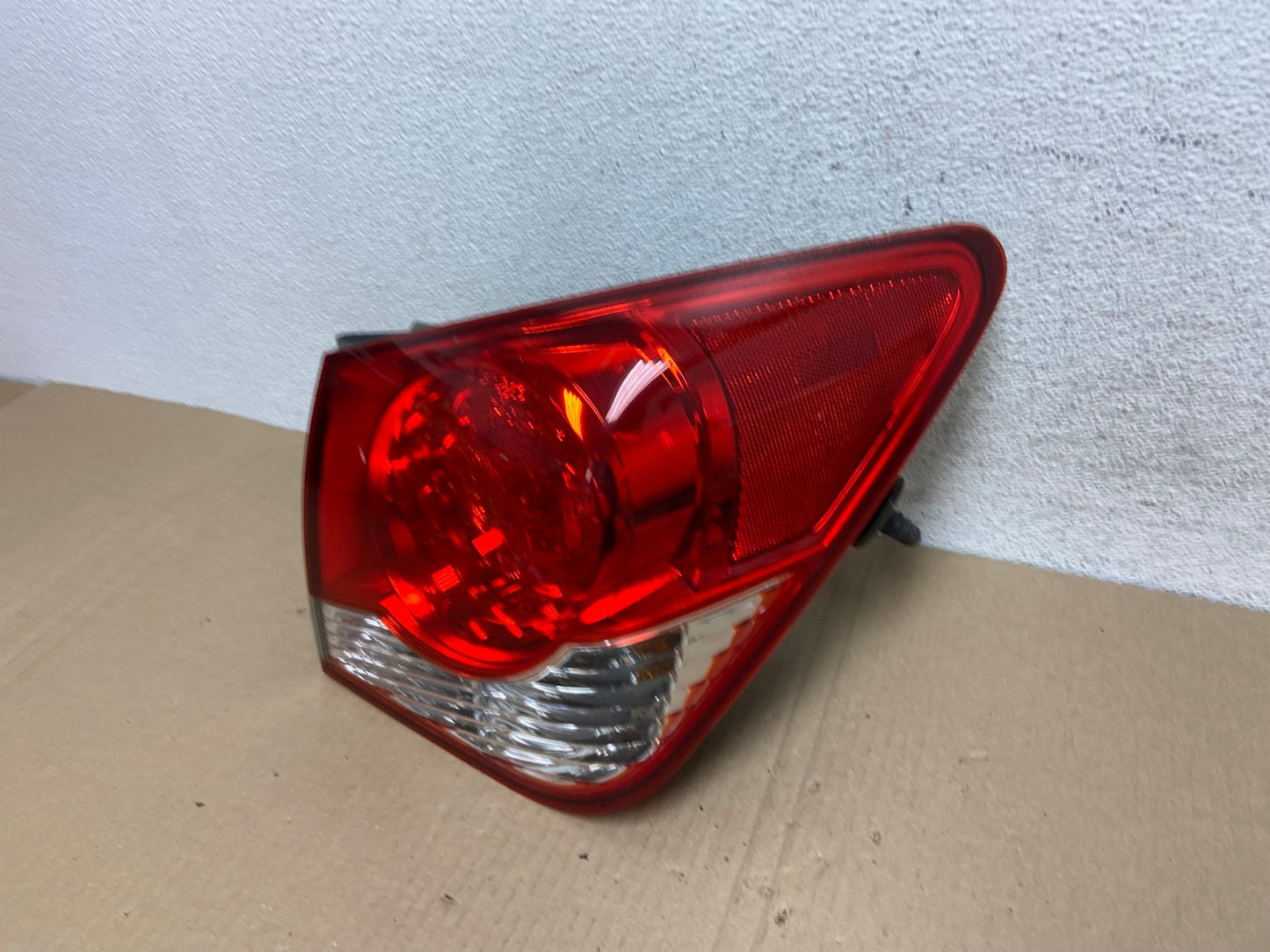 2011 2012 2013 2014 Chevrolet Cruze Right Passinger RH Tail Light AE9466 LK1