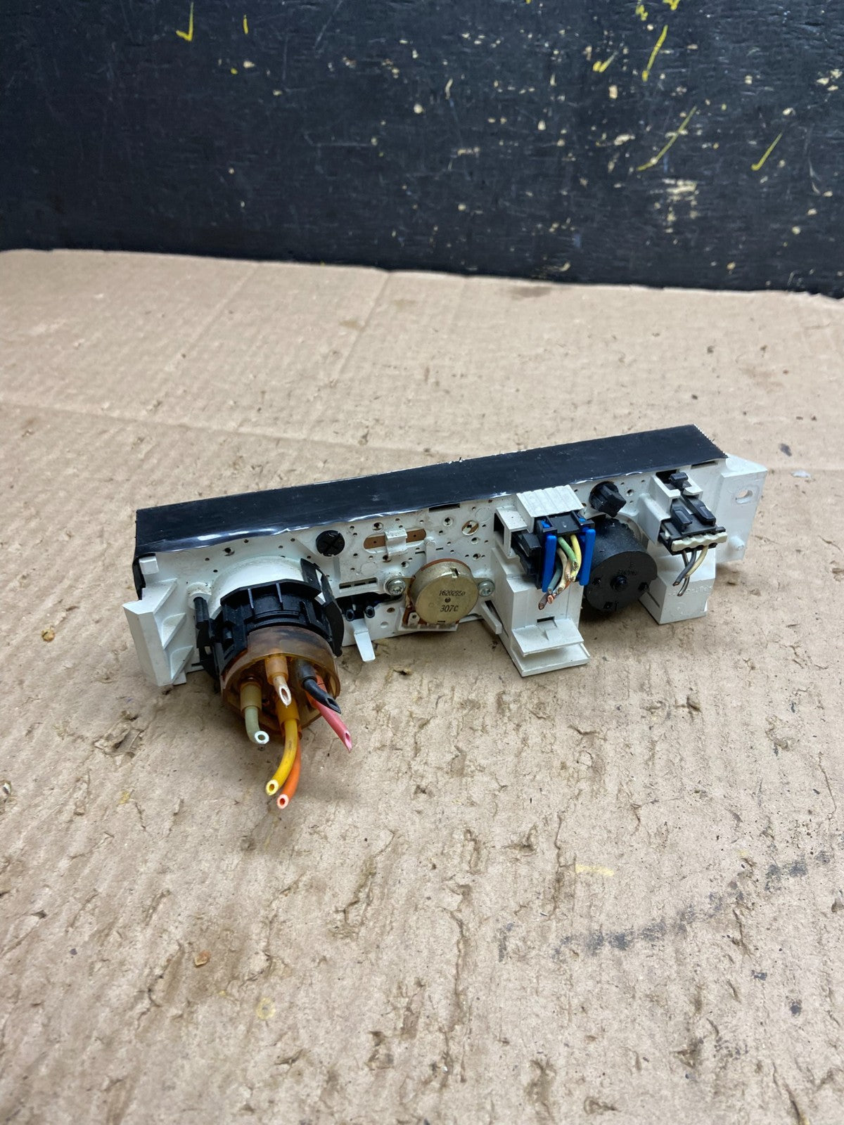 2001 - 2007 GMC Chevrolet Express 1500 Climate Control A/C Y7919 DG3