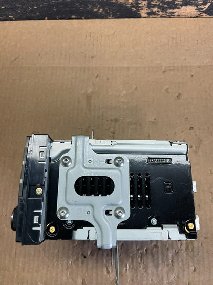 2012 to 2015 Nissan Rogue AM FM XM Radio CD Player Screen Receiver AB3114 DG2