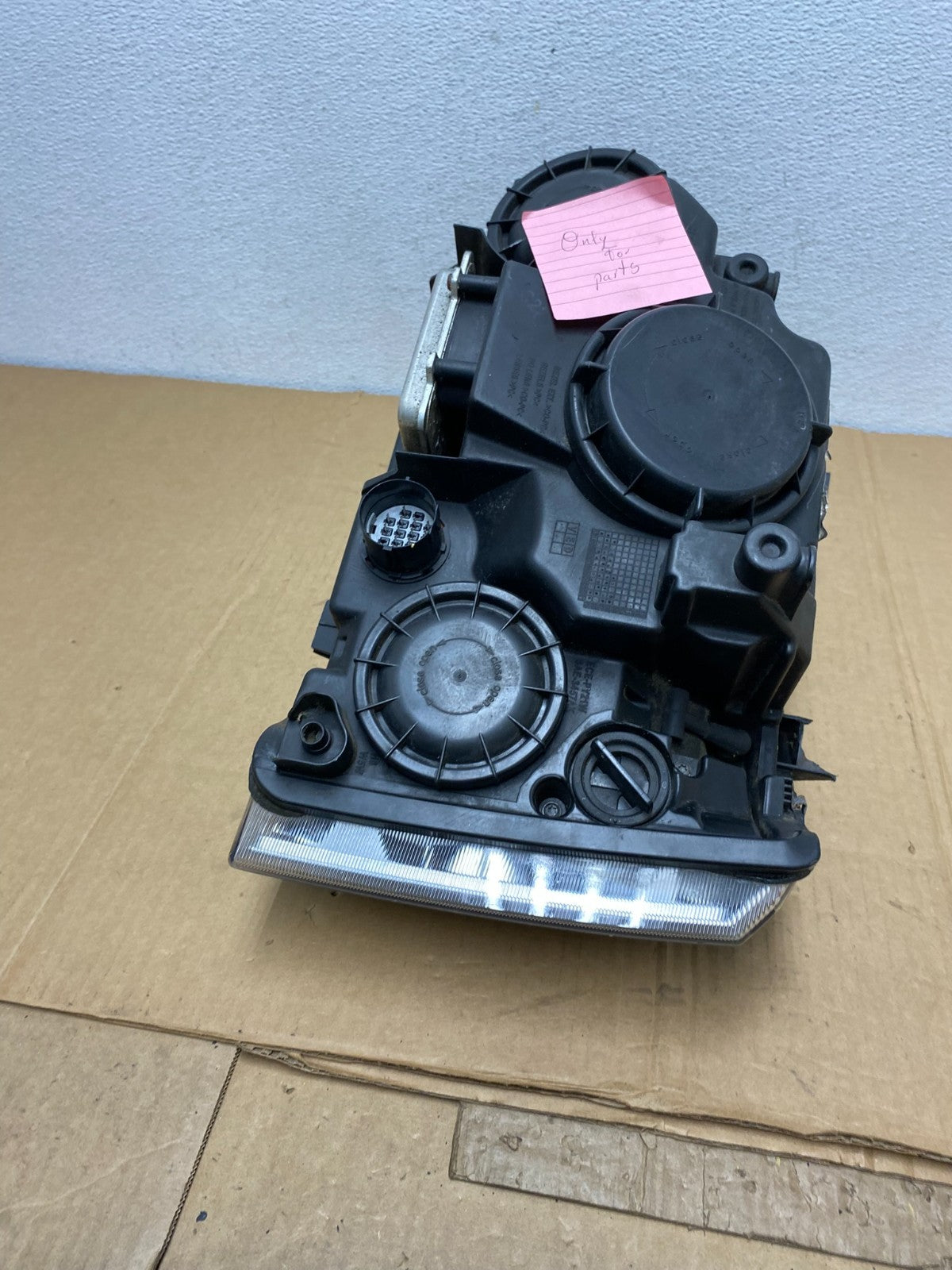 2006-2009 Land Rover Range Rover Right Passenger Xenon AFS Headlight AC7520 DW4