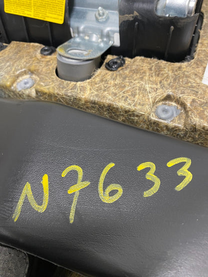 2006 to 2008 BMW 750i Front Right Passenger RH Door Trim Panel n7633 DG9