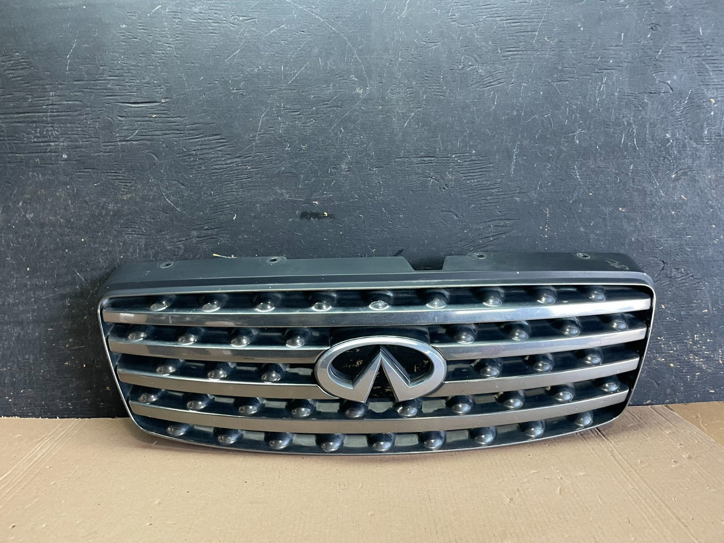 2003 2004 2005 Infiniti FX35 Grill Grille W/ Emblem Oem AA1904 DG0