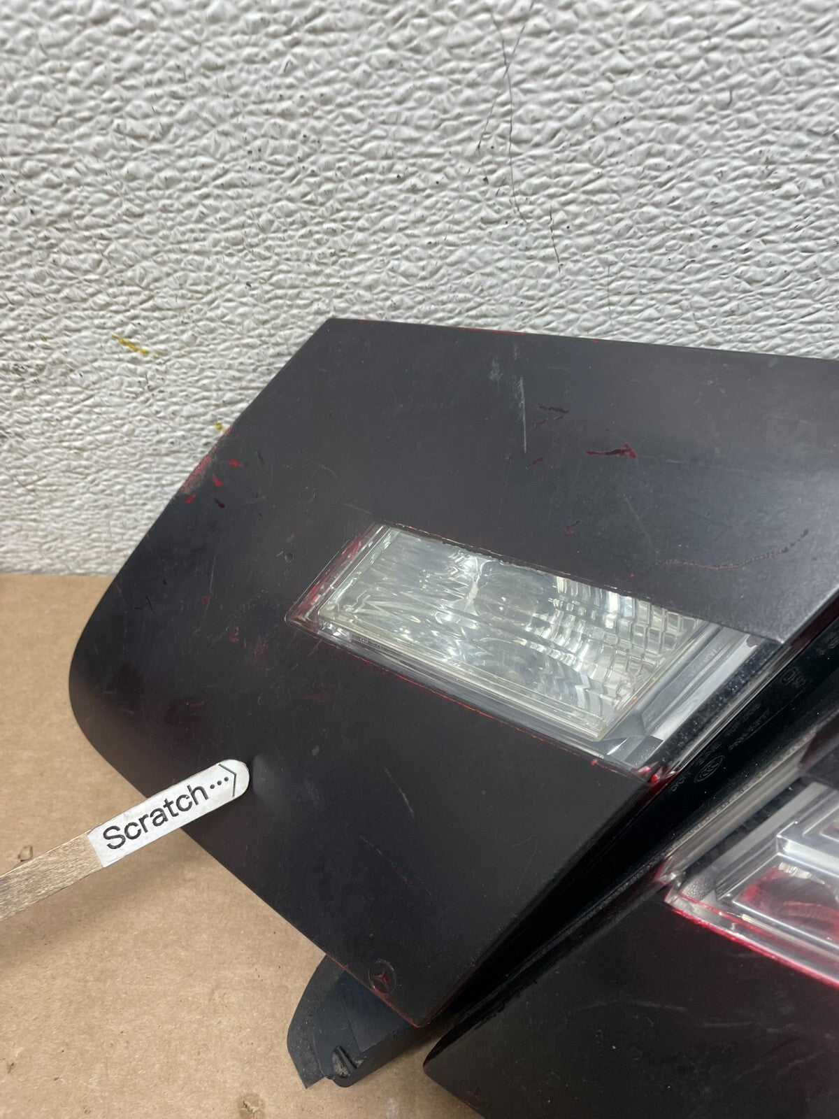 2010 to 2013 Mercedes E-Class Coupe Left+Right Set Inner Tail Lights OEM j2559 D6