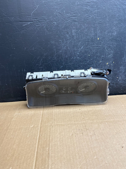 2008 Ford Crown Victoria Speedometer Cluster Gauge ad2158 DG0