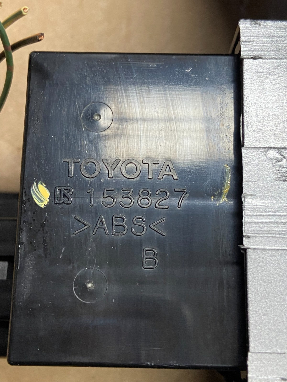 2004 to 2010 Toyota Sienna Left Side Climate Switches Bezel Trim AI6019 DG4