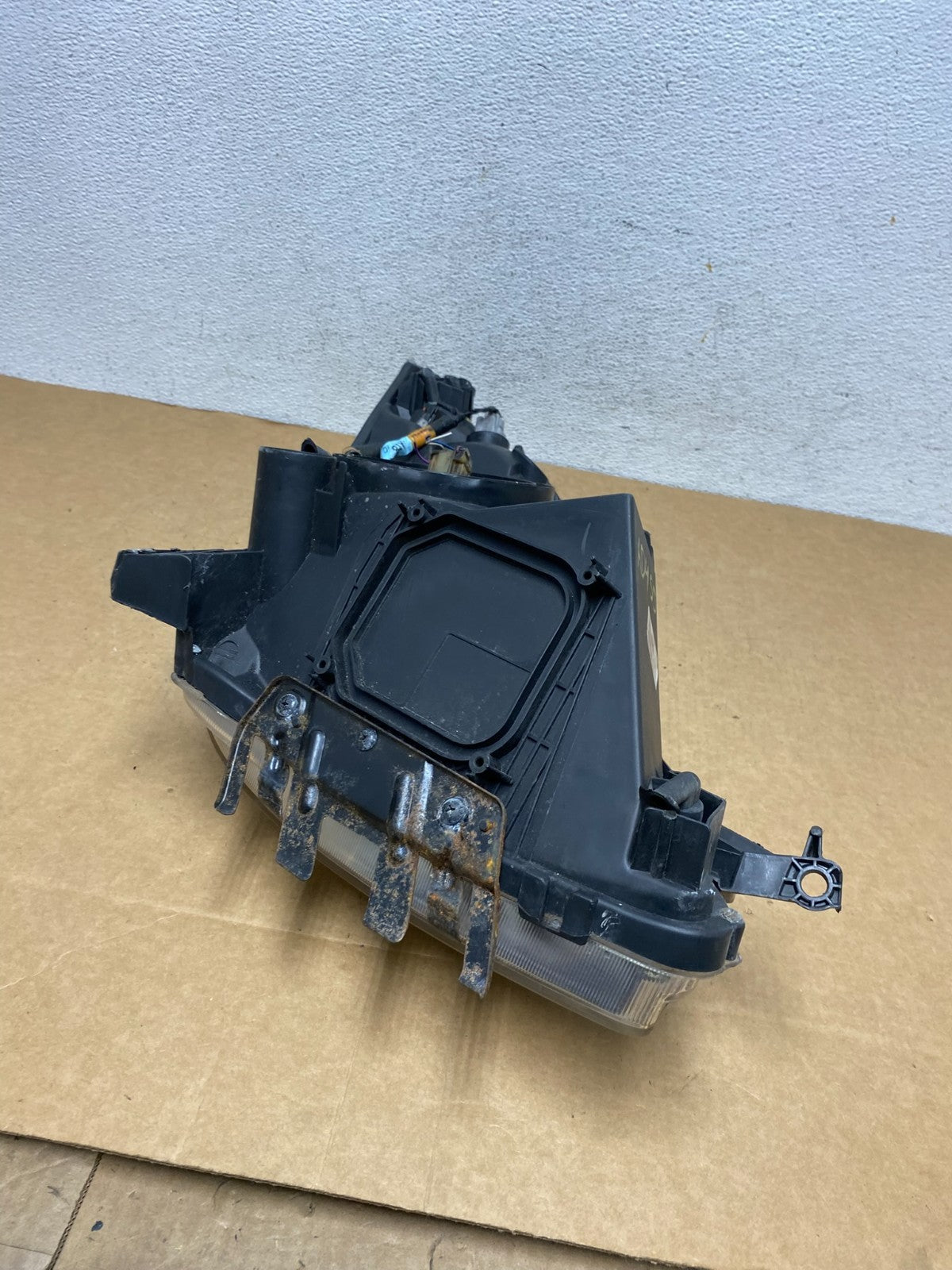 2006-2009 Toyota Prius Left Driver LH Side Blue Headlight Halogen AD4551 DW7