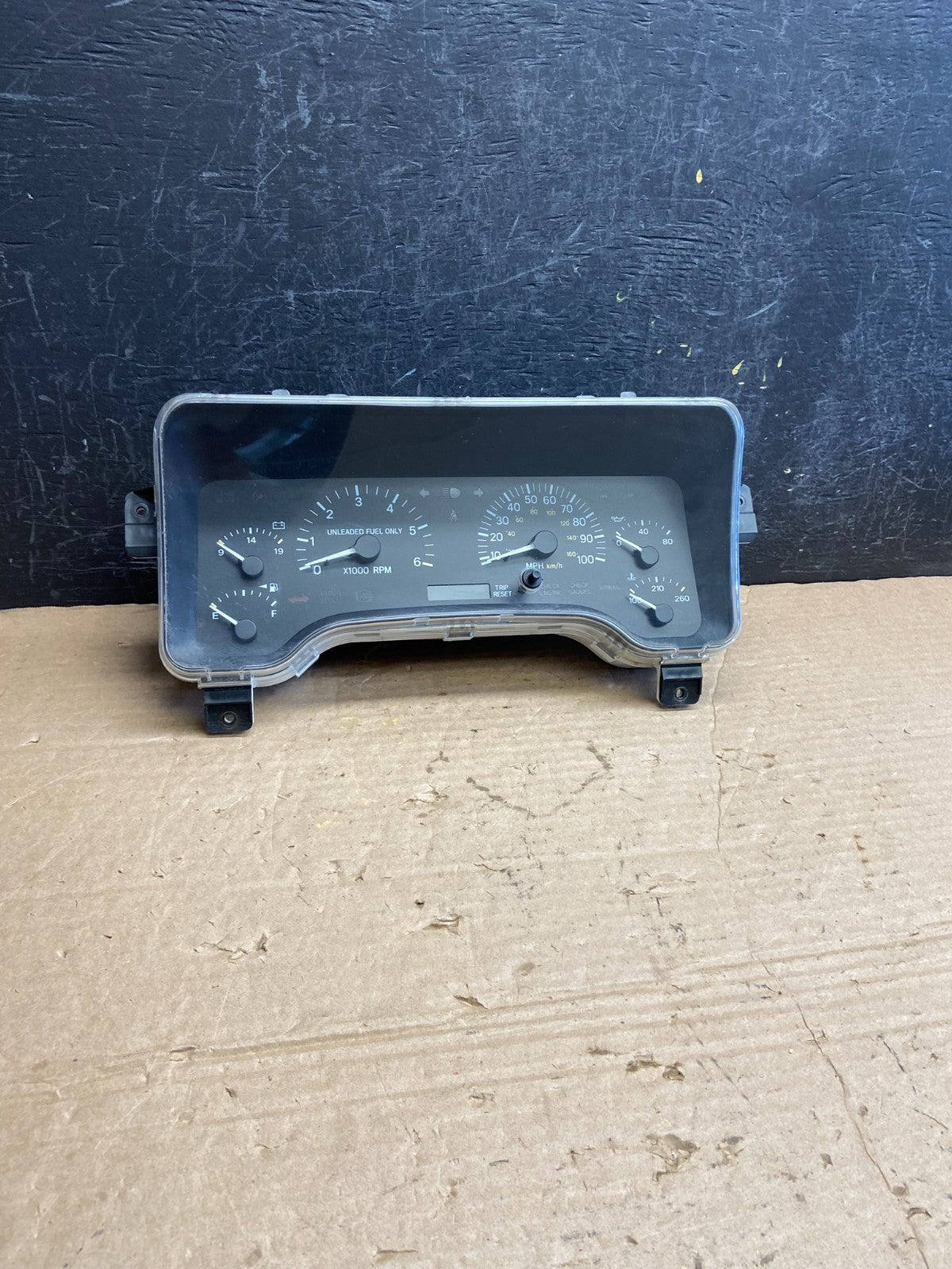 1997 to 2001 Jeep Cherokee XJ Sport Speedometer Instrument Cluster AF2160 DG0