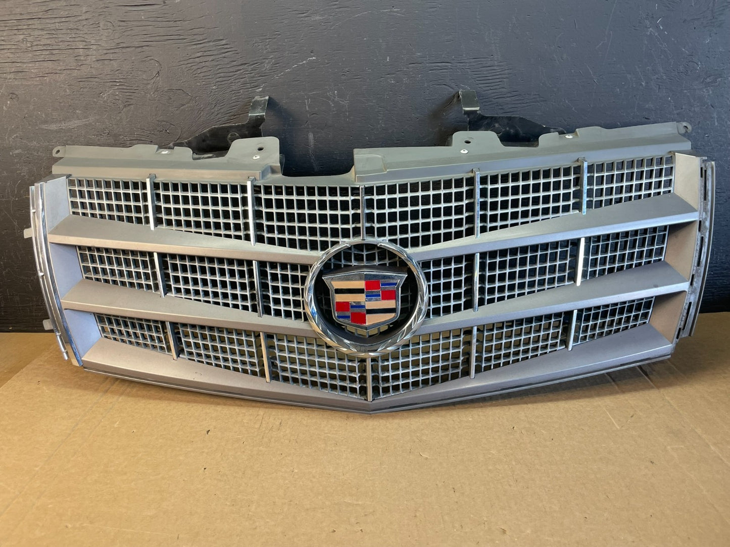 2008 to 2011 Cadillac CTS Front Upper Radiator Grille Grill ad0051 DG0