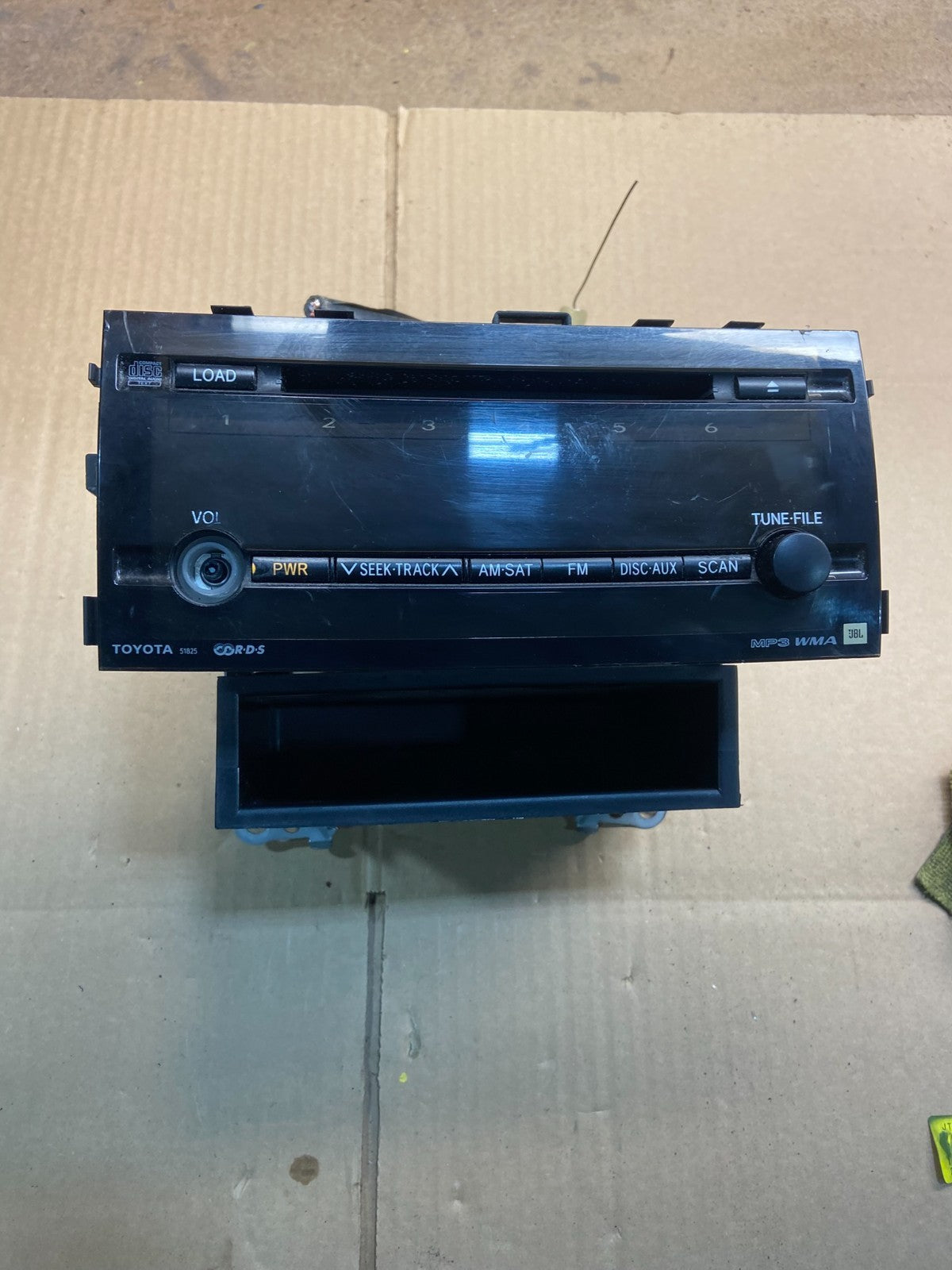 2006 to 2009 Toyota Prius OEM Radio AM/FM CD Player Oem Y4402 DG0