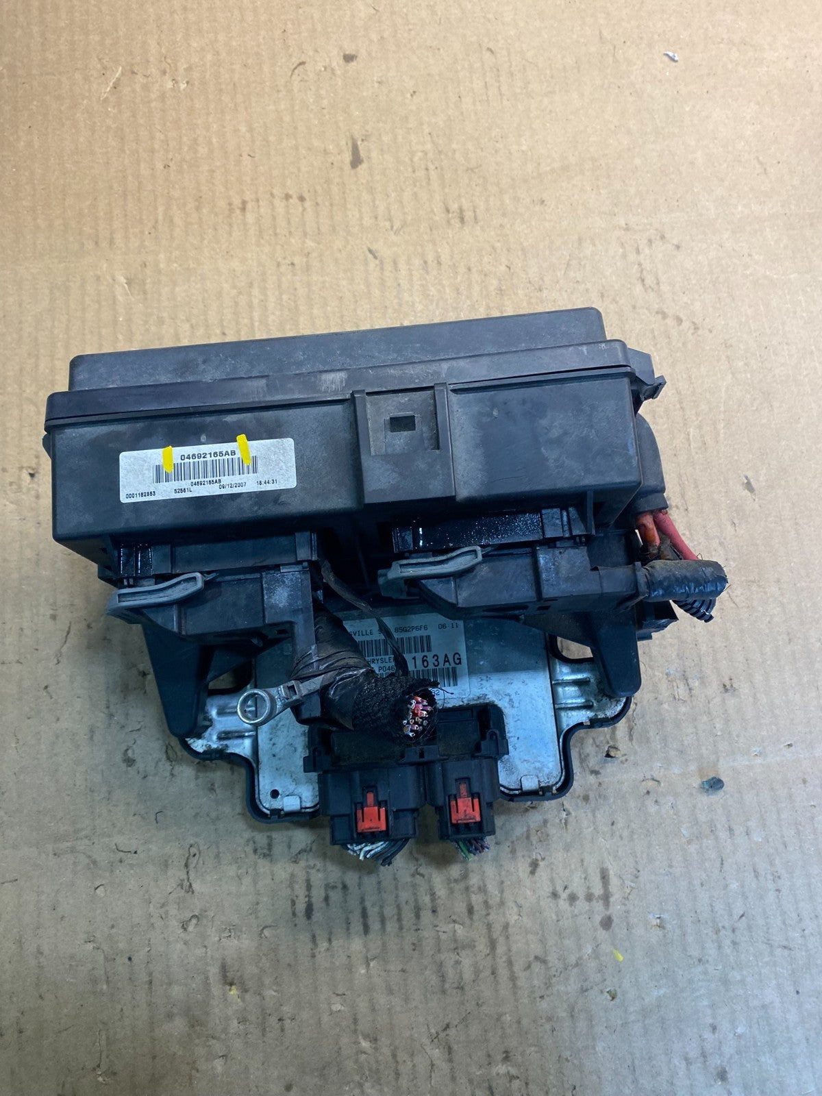 2008 Jeep Grand Cherokee Fuse Box Relay BCM Module Panel 04692165ab z4775 DG3