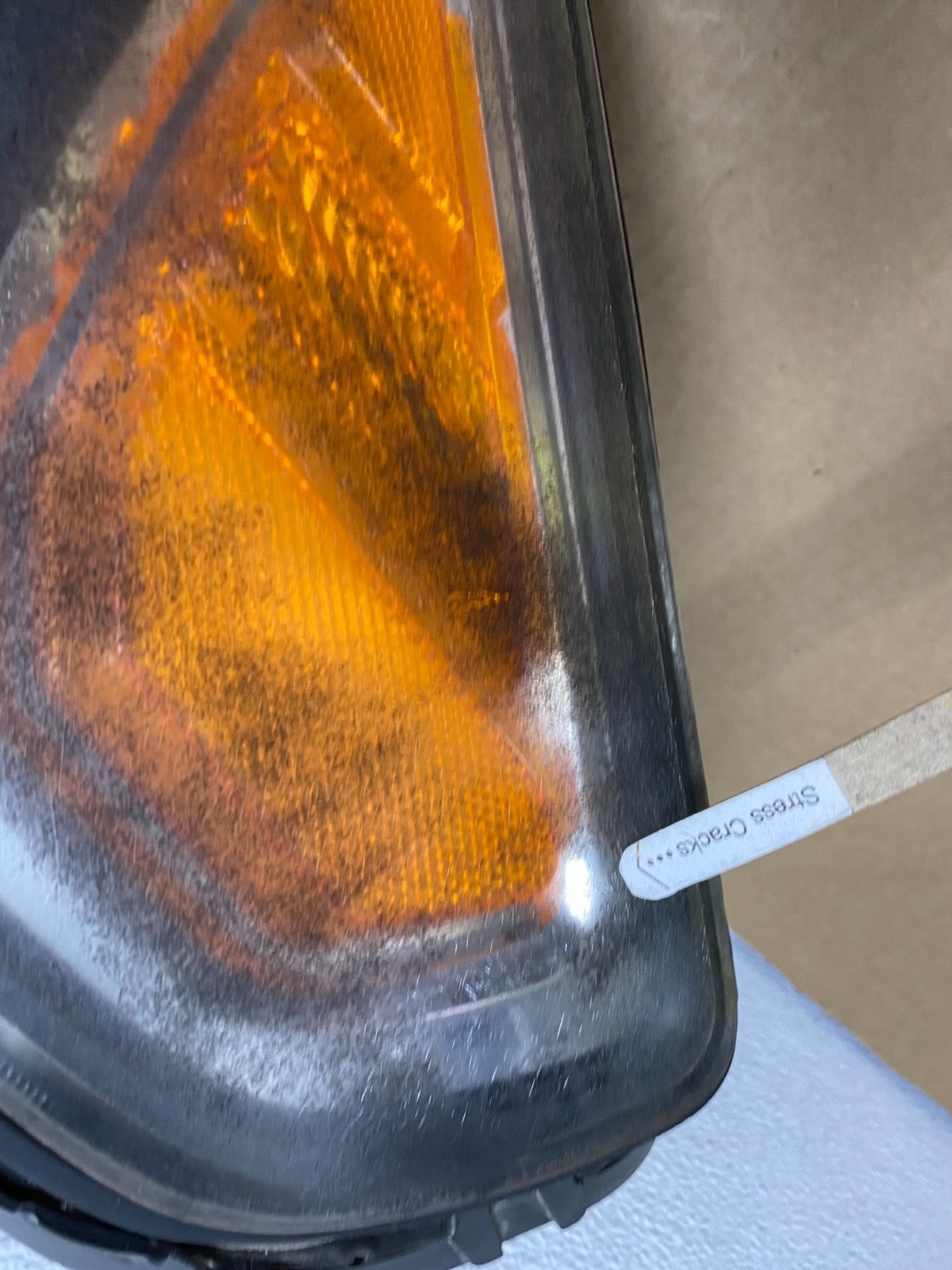 2010 - 2011 Kia Soul Left+Right Headlights Halogen AG2081 DW3