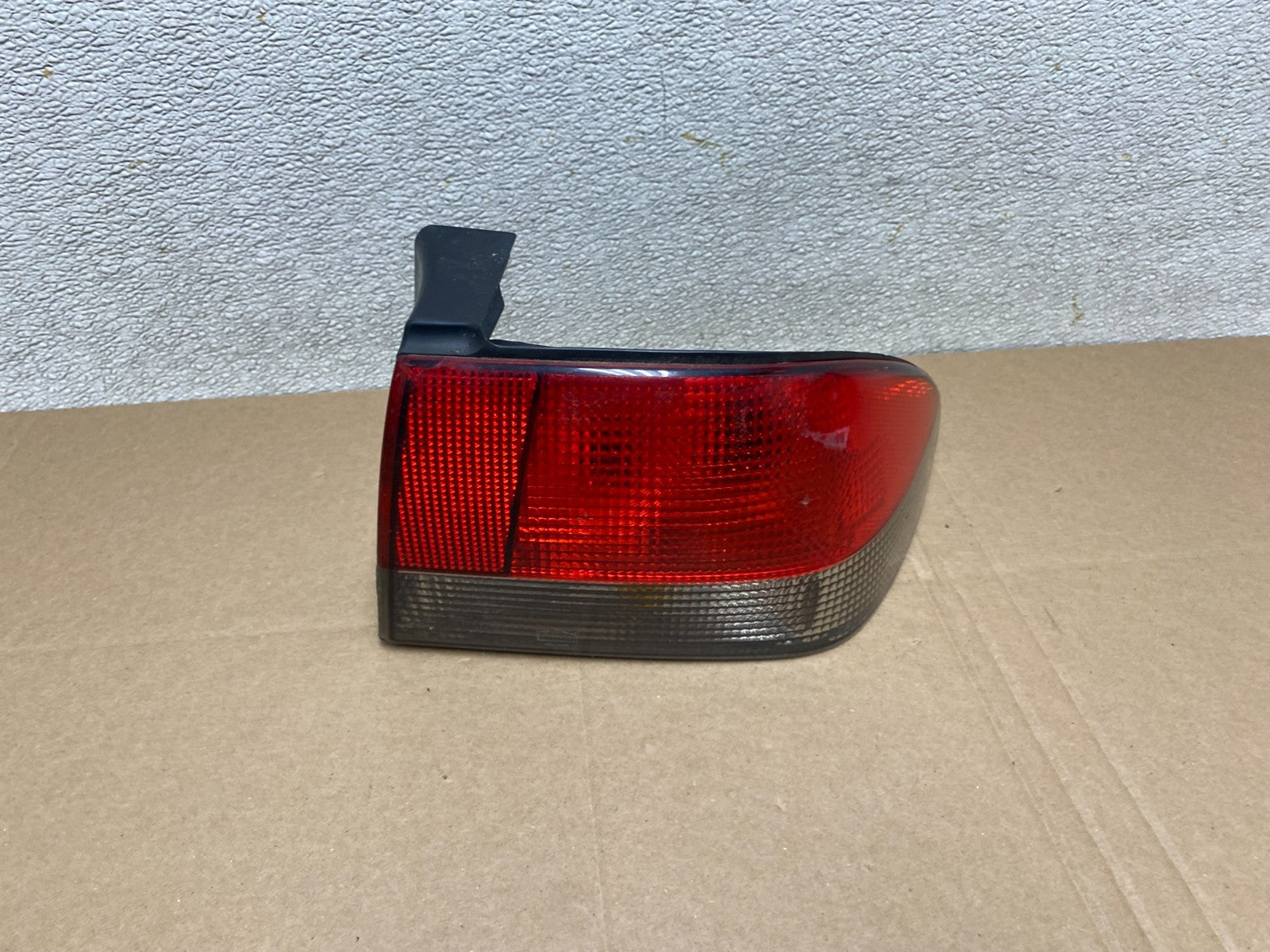 1994 to 1998 Saab 900 & Turbo Right Passenger RH Side Tail Light T8099 DW0