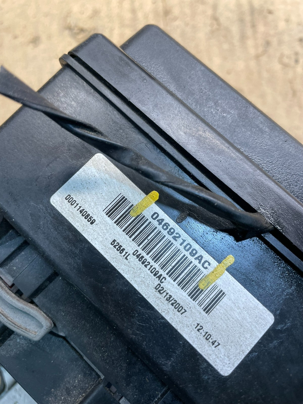 2007 Jeep Grand Cherokee Fuse Box BCM Body Control Module W7343 DG7