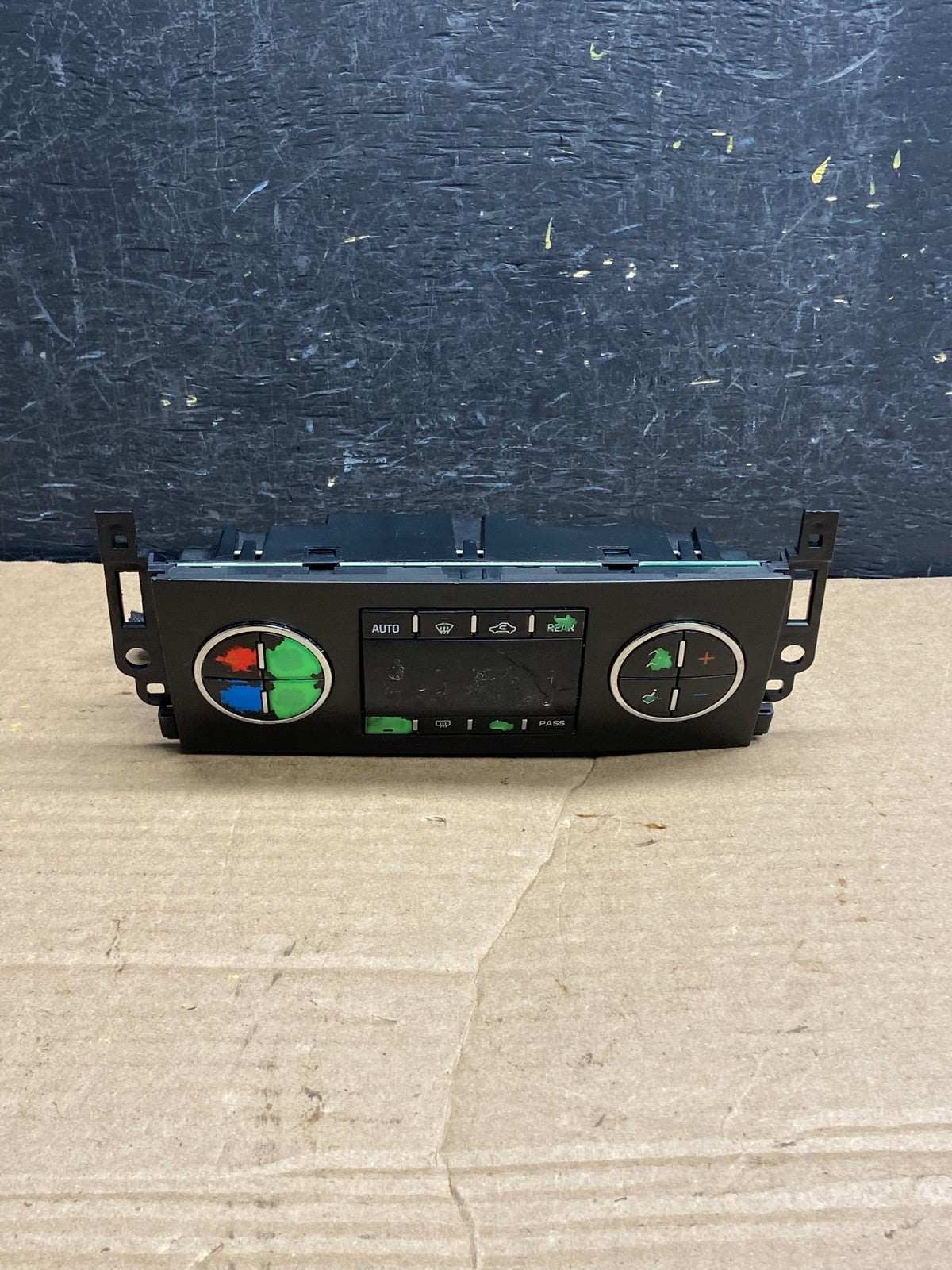2007-2011 GMC Yukon Tahoe Automatic Climate Temperature Temp Control AF1901 DG0