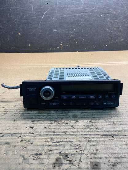 2006-2008 Honda Ridgeline AM FM Radio AUX CD Player Control Panel AA330 DG0