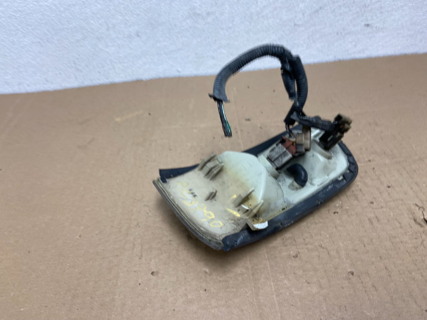 1992 to 1994 Acura Vigor Left Driver LH Side Turn Signal AC3790 DG4