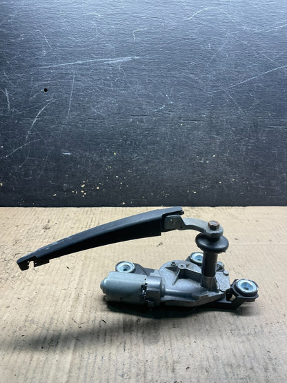 2012 to 2014 Ford Focus Rear Windshield Wiper Motor OEM BV61-17K441-AA W7166 DG3