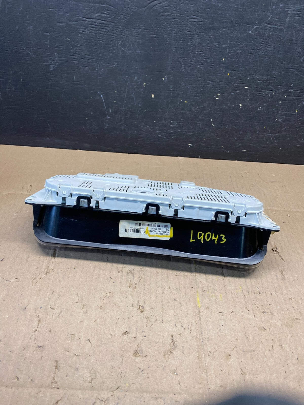 2005 to 2012 Nissan Pathfinder Speedometer Cluster Gauge L9043 DG5