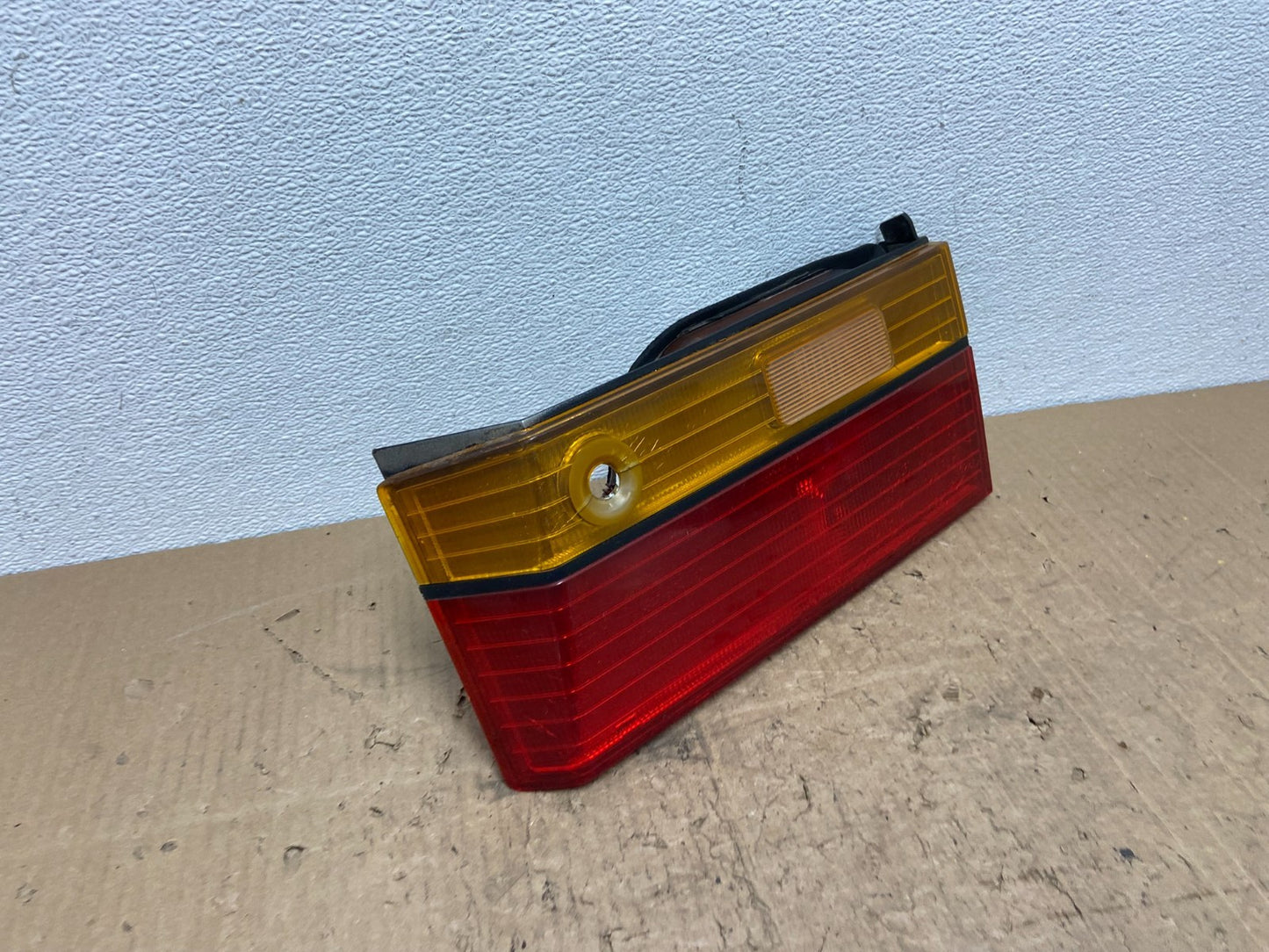 1990 to 1991 Honda Accord Coupe Right Passenger Inner Tail Light OEM AB9870 DW2