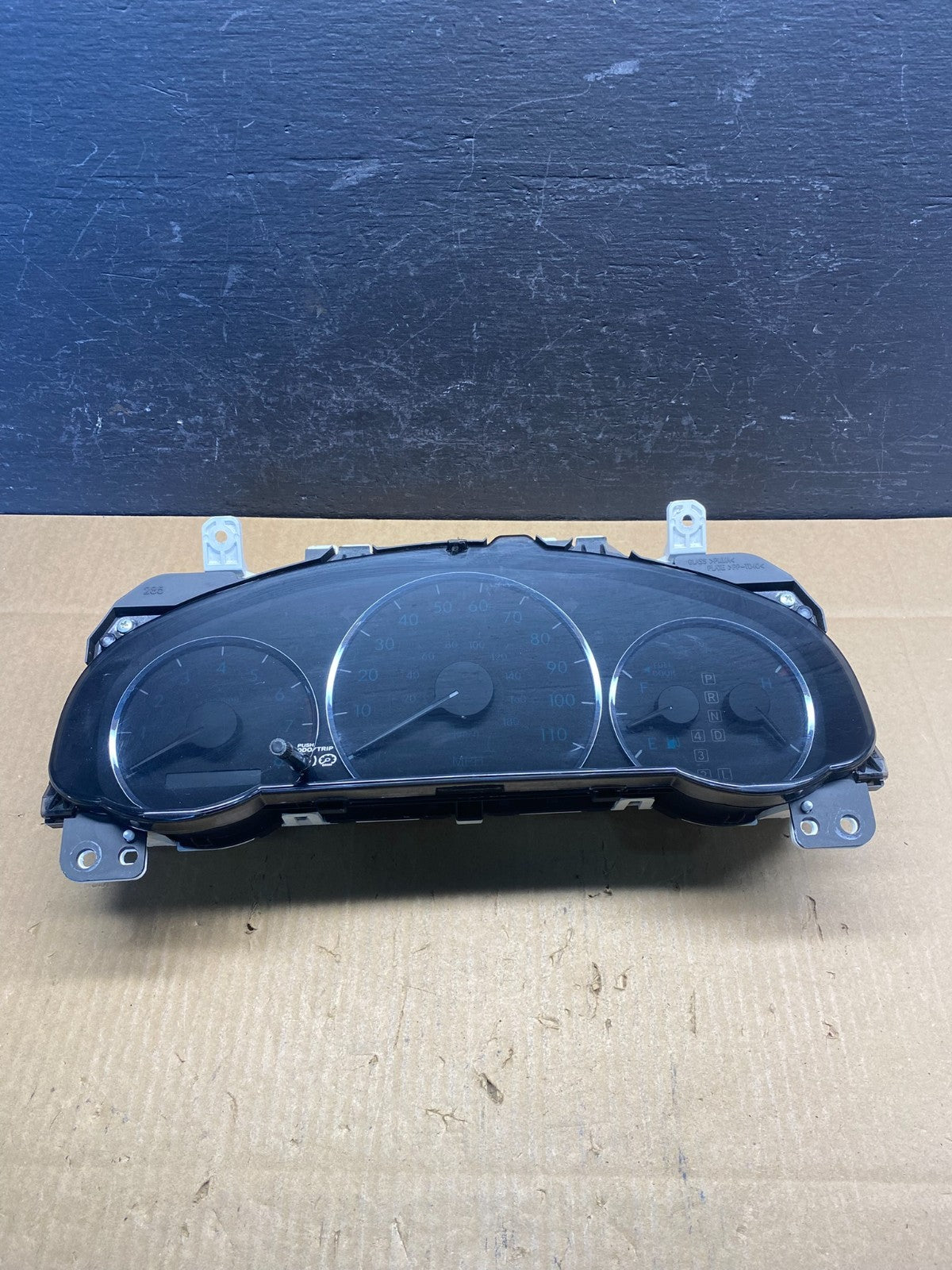 2008 2009 2010 Toyota Sienna Speedometer Cluster Gauge AD1600 DG1
