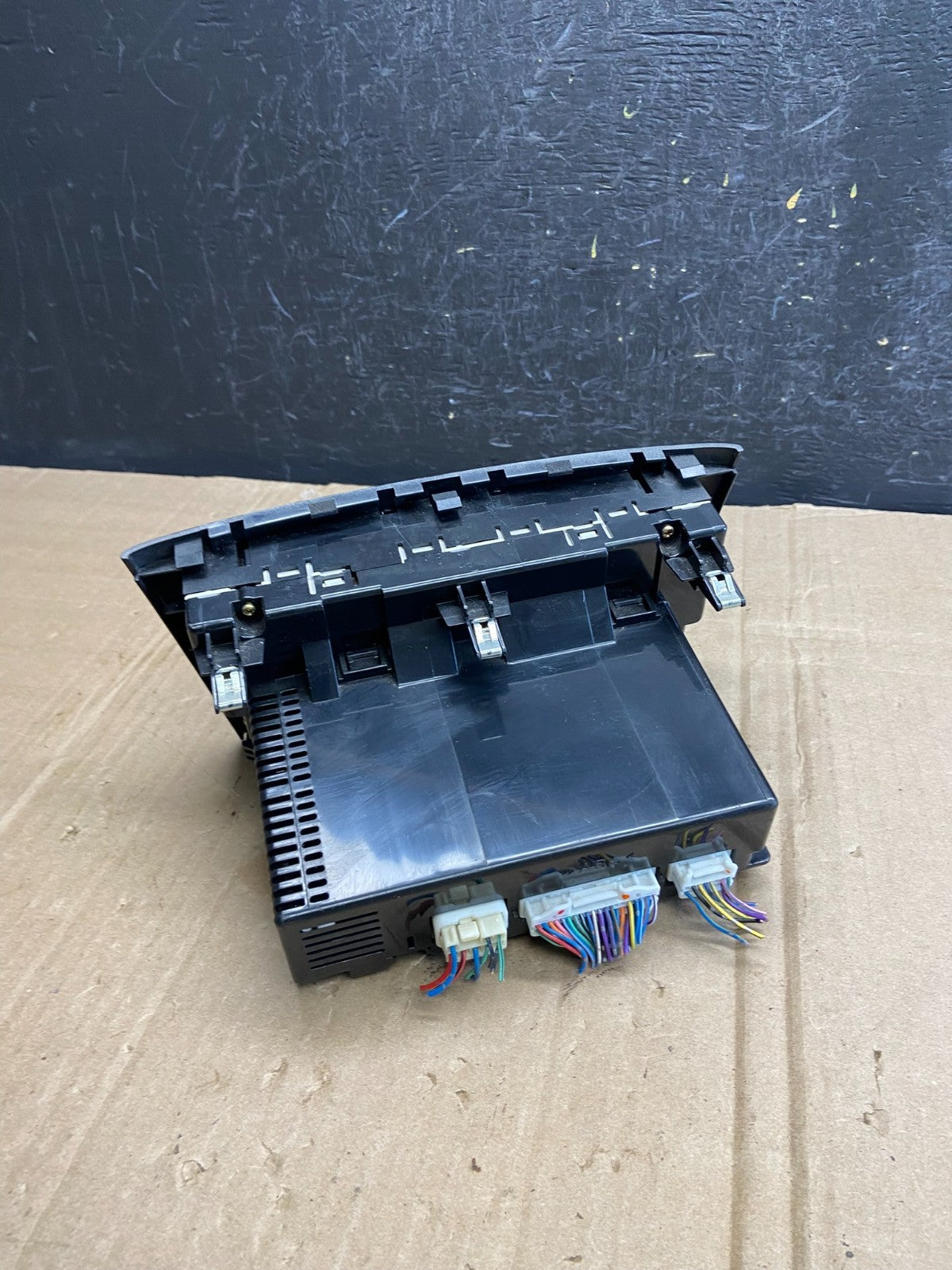 2002 - 2003 Lexus ES300 Center Dash A/C AC Heater Climate Control Unit ad7232 DG6