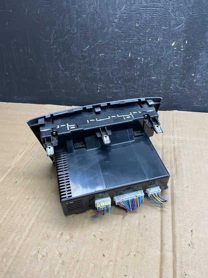 2002 - 2003 Lexus ES300 Center Dash A/C AC Heater Climate Control Unit ad7232 DG6