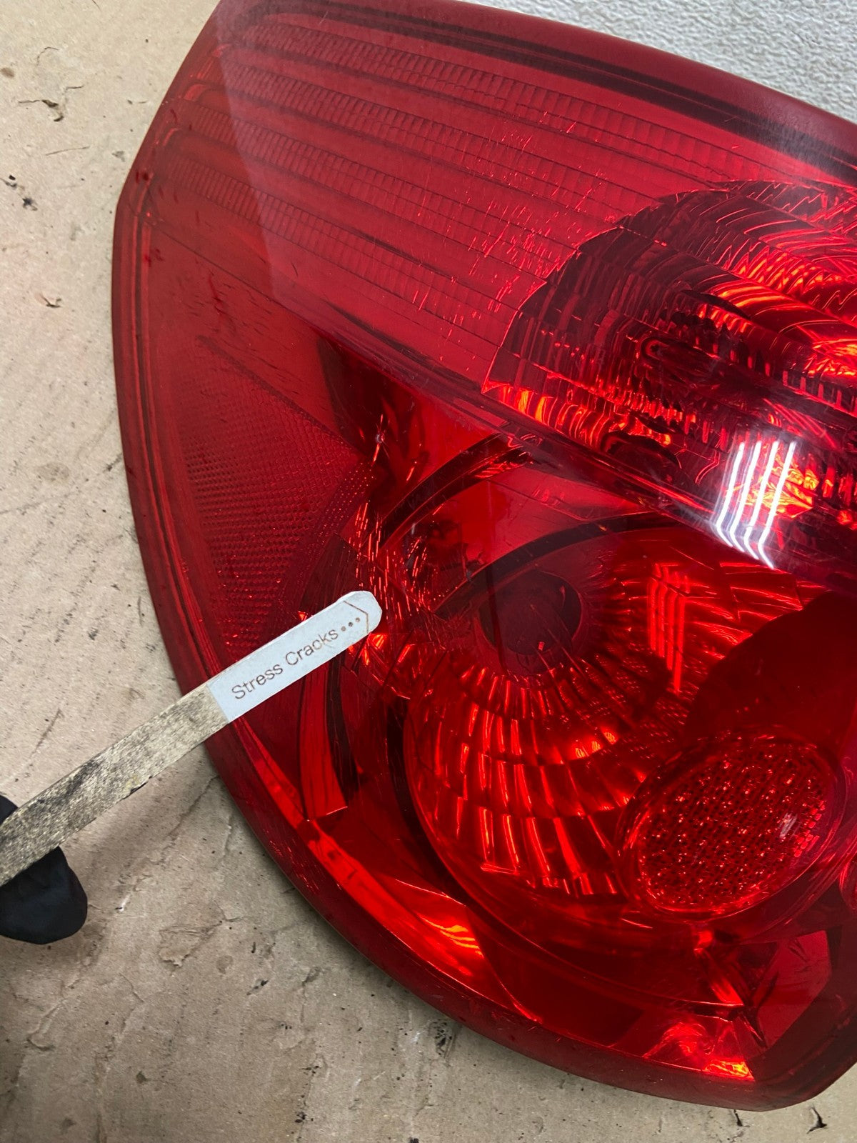2006 to 2010 Toyota Sienna Left Driver LH Side Tail Light AH6856 LK4
