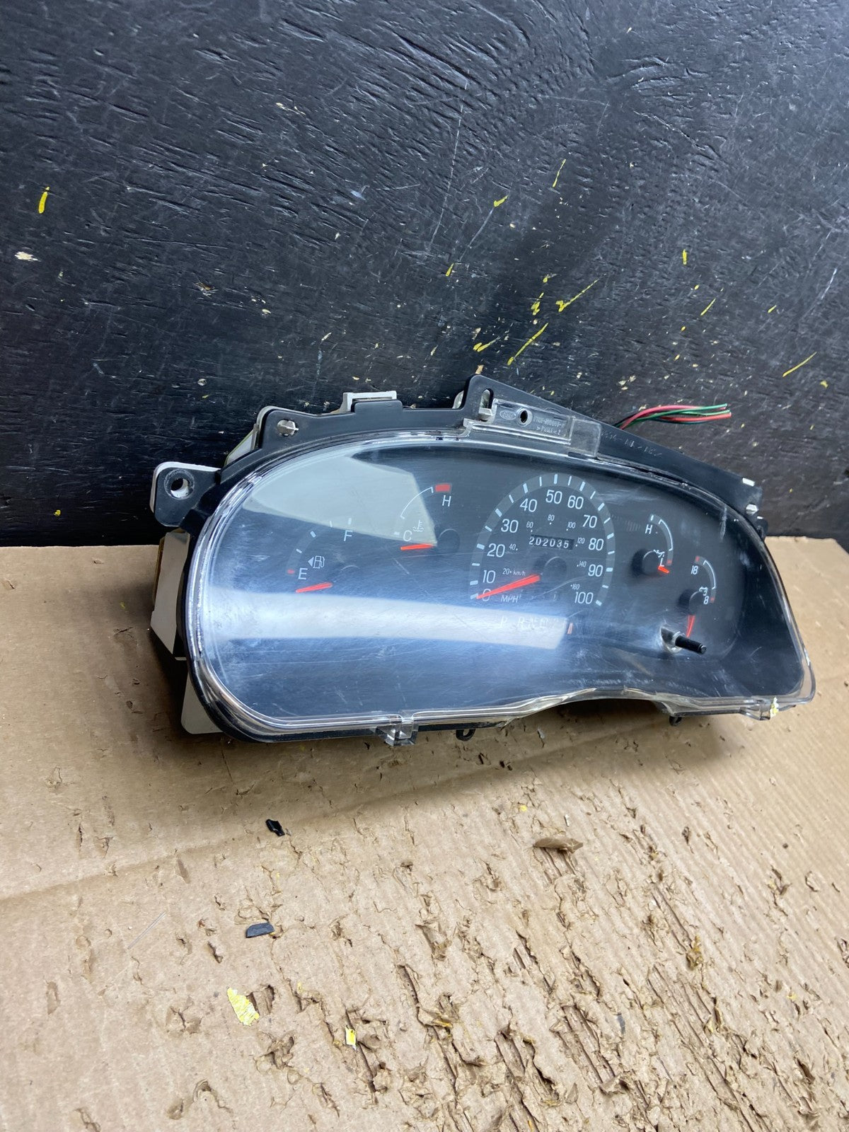 2001 - 2002 Ford Econoline E250 E350 Van Speedometer Instrument Cluster v7917 DG3