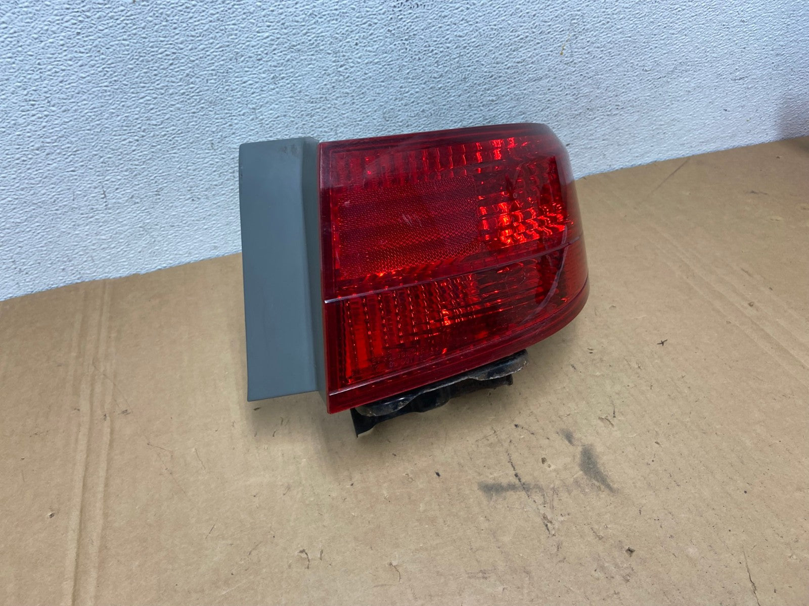 2005 Honda Accord Right Passenger Rh Side Tail Light AD2716 LK2