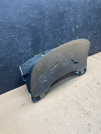 2006 to 2009 Chevrolet Trailblazer Speedometer Cluster Gauge OEM  r8864 DG1