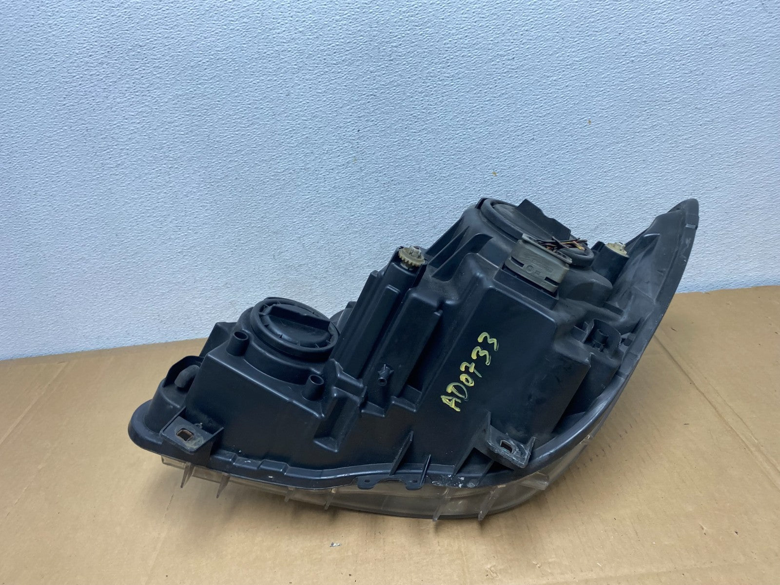 2014 to 2017 Mercedes Sprinter Headlight Right Passenger Halogen AD0733 DW6