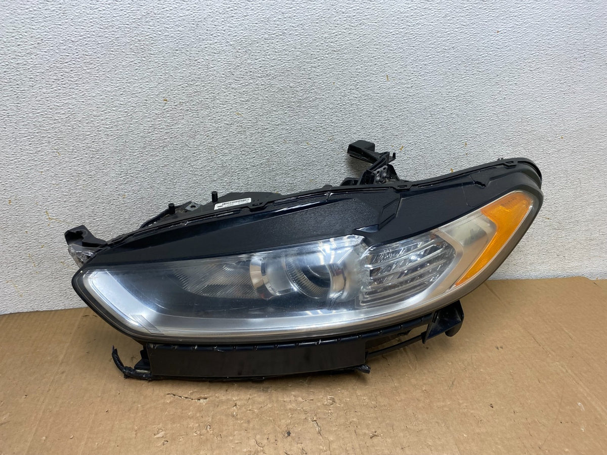 2013 to 2016 Ford Fusion Left Driver Lh Side Headlight AI9107 DW0
