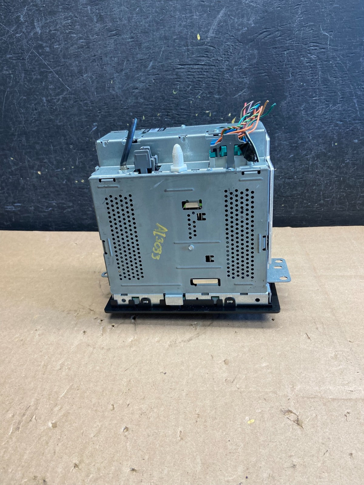 2003-2007 Chevrolet GMC Radio AM FM mp3 Aux Input AI3033 DG3