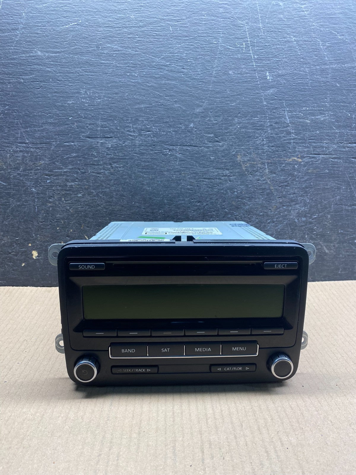 2012 to 2017 Volkswagen Passat Jetta Radio CD Player AM/FM Media AI7108 DG0