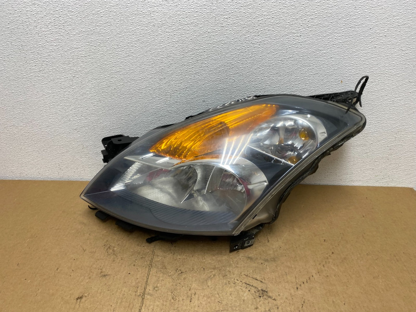 Sedan 2007 2008 2009 Nissan Altima Left Driver Headlight OEM AC3619 DW0