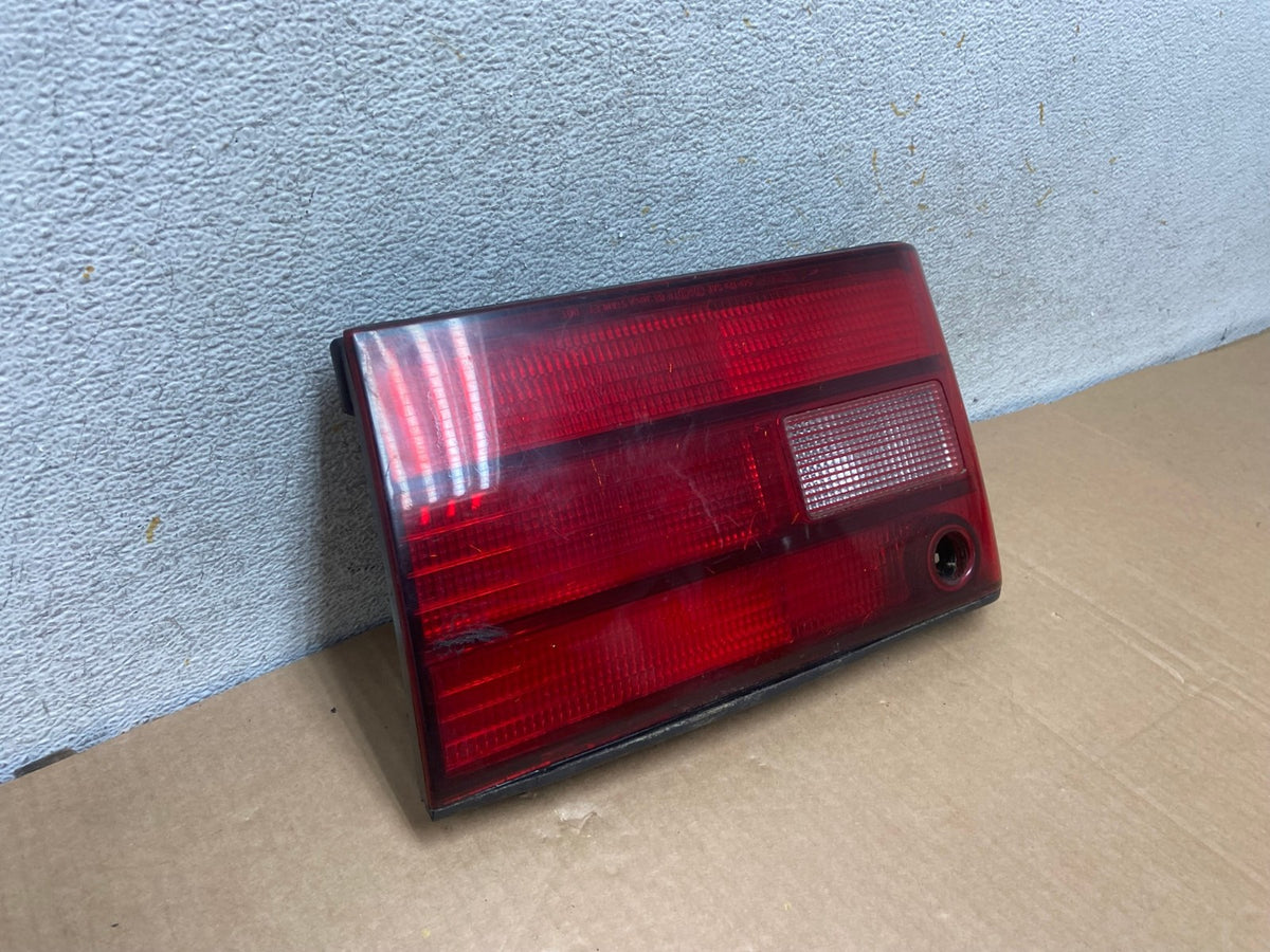 1990 - 1994 Lexus LS400 Right Passenger Tail Light 81590-50010 AI6879 LK2