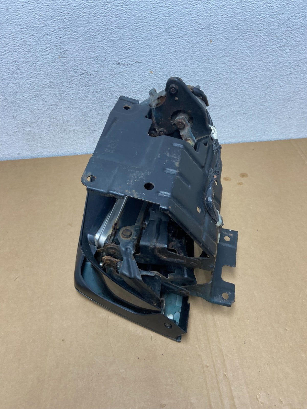 1991 to 1993 Mitsubishi 3000GT Right Passenger Headlight W Motor AD2551 DW9