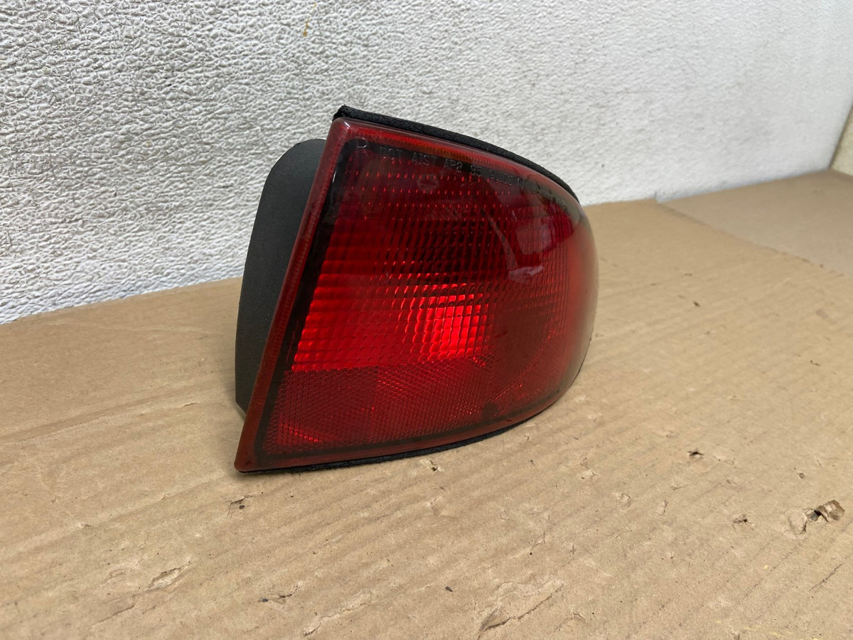1997 1998 1999 Chevrolet Cavalier Right Passenger RH Tail Light AG8229 LK1